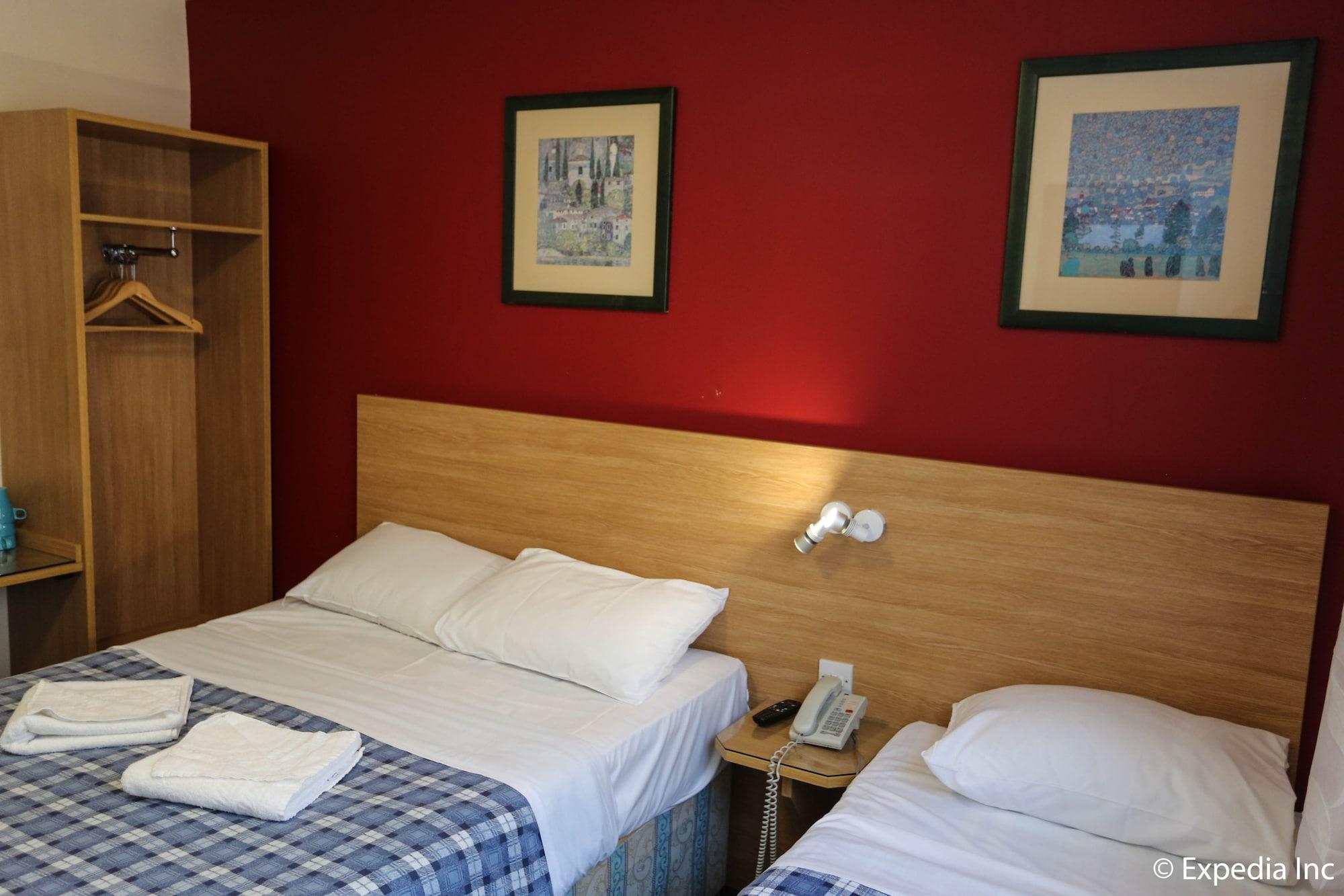 Colliers Hotel London Bagian luar foto