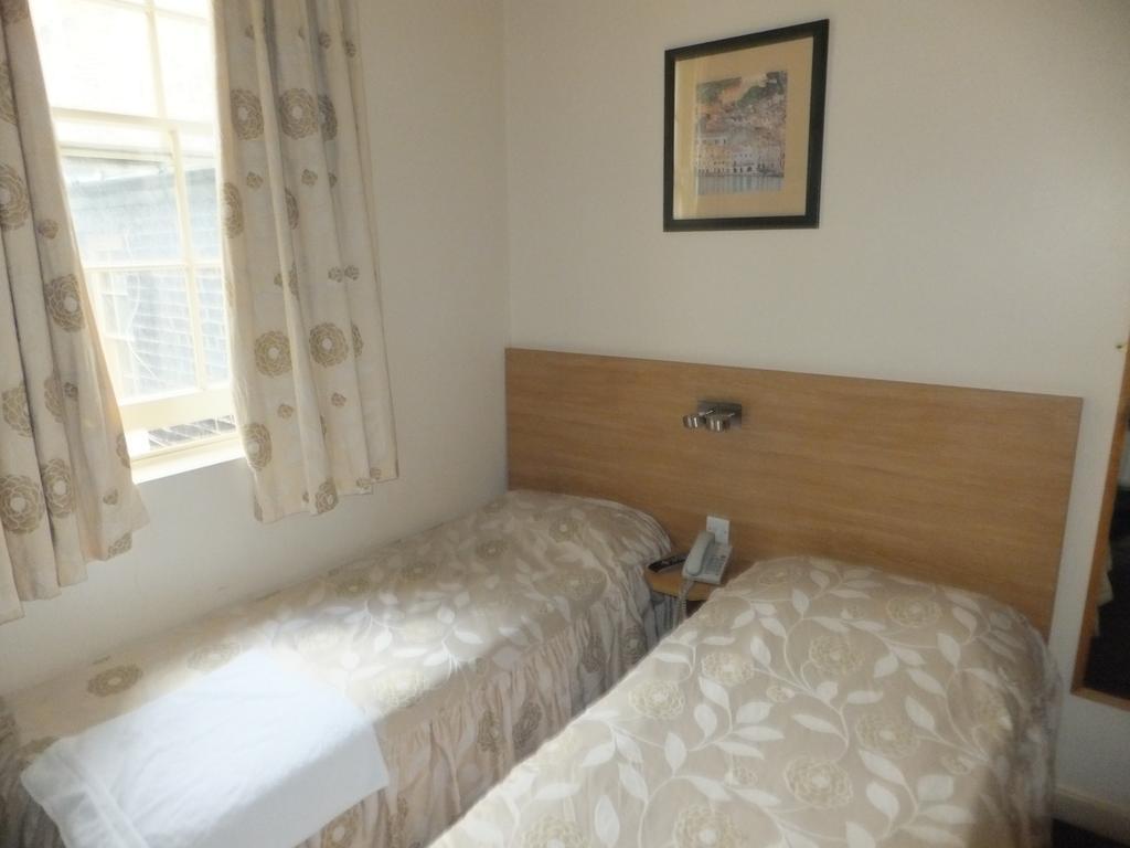 Colliers Hotel London Bagian luar foto