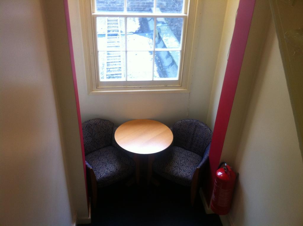 Colliers Hotel London Bagian luar foto